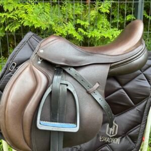 Bliss of London Loxley Foxhunter 17''
